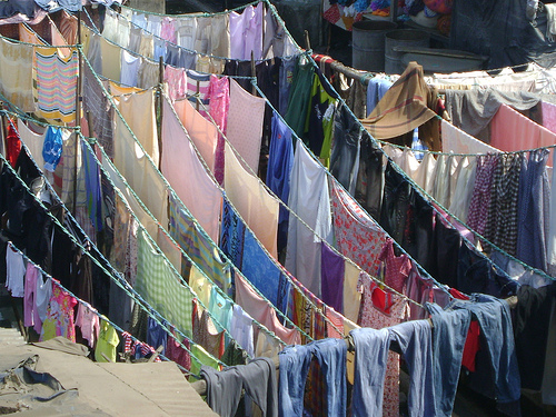 clothes-hanged-for-drying-after-washing-manually-at-dhobi-ghat-mumbai